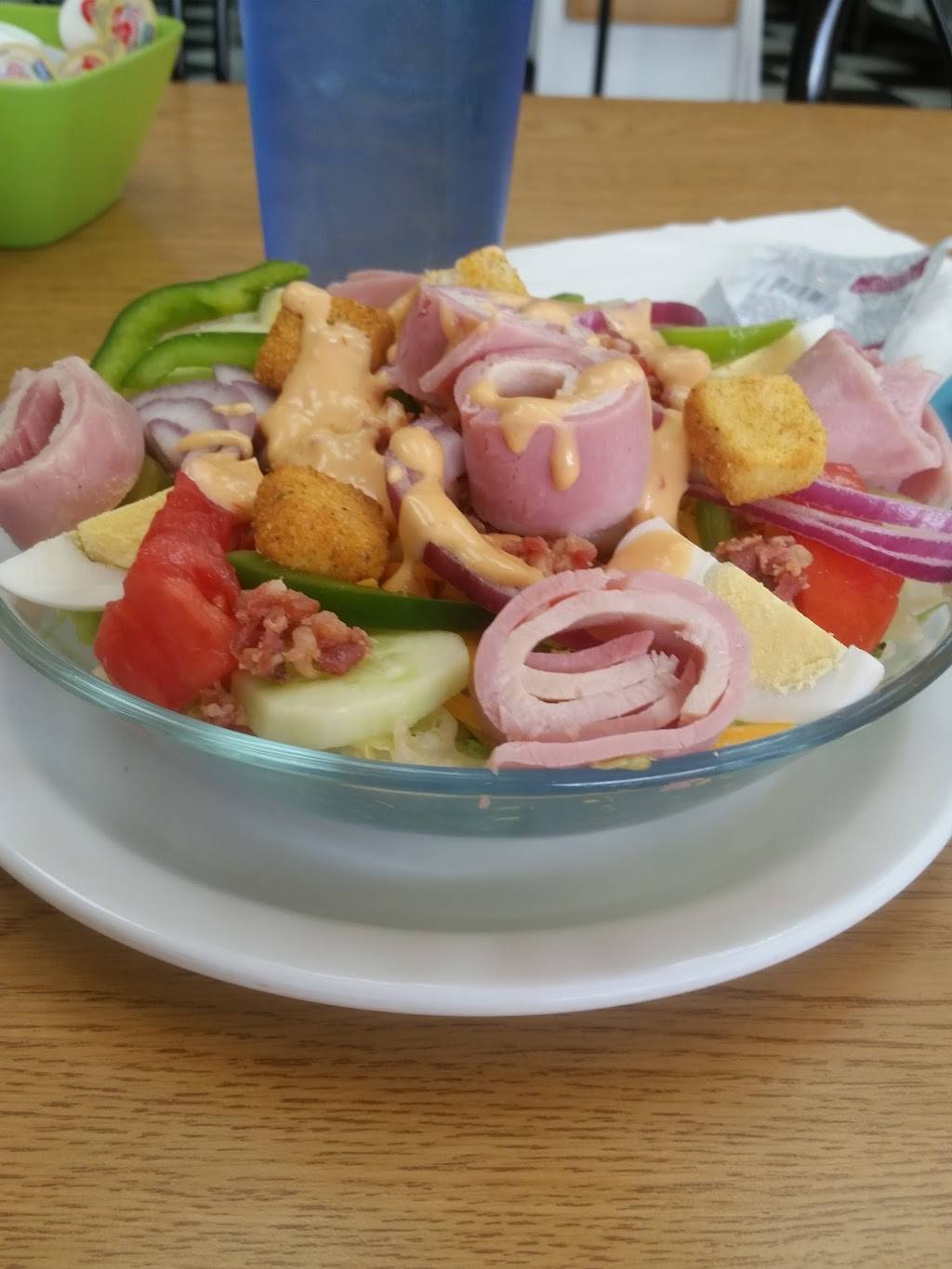 Logans Diner | restaurant | 414 S Main St, Emporia, VA 23847, USA | 4346345512 OR +1 434-634-5512