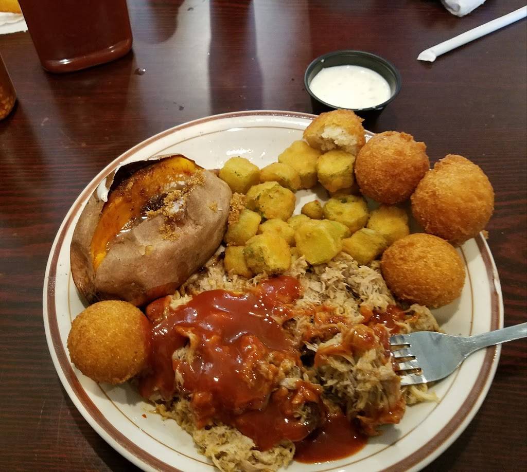 Hannahs BBQ South | restaurant | 2391 N Center St, Hickory, NC 28601, USA | 8283274227 OR +1 828-327-4227