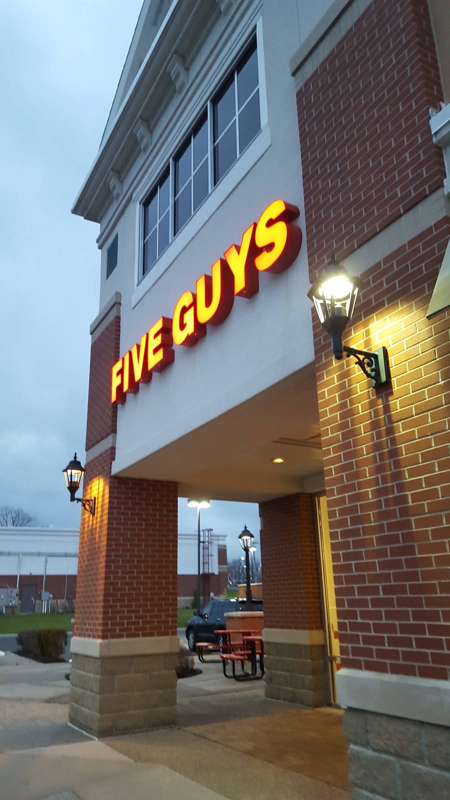 Five Guys | meal takeaway | 405 Commerce Dr, Victor, NY 14564, USA | 5853983031 OR +1 585-398-3031