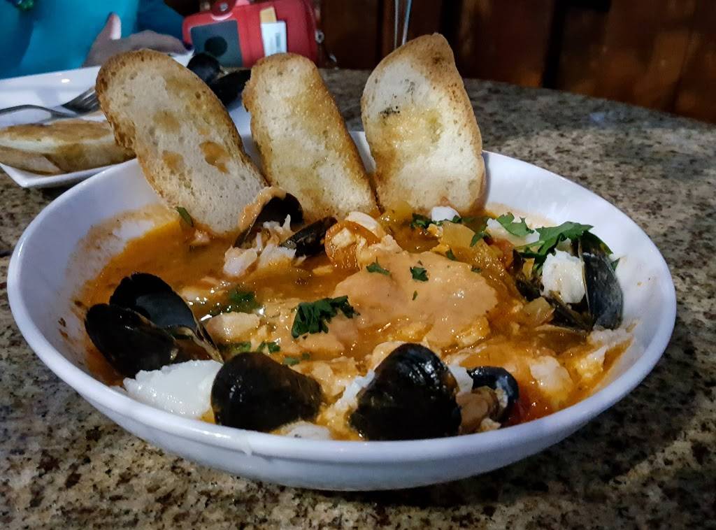 Plonk! Beer & Wine Bistro | restaurant | Behind Wells Fargo, 1214 W 43rd St #100, Houston, TX 77018, USA | 7132901070 OR +1 713-290-1070