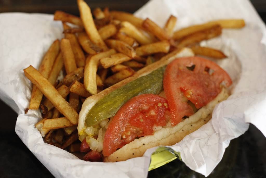 Fatsos Last Stand | restaurant | 2258 W Chicago Ave, Chicago, IL 60622, USA | 7732453287 OR +1 773-245-3287