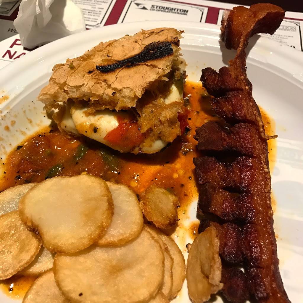 Portuguese National Club | restaurant | 21 Railroad Ave, Stoughton, MA 02072, USA | 7813449891 OR +1 781-344-9891