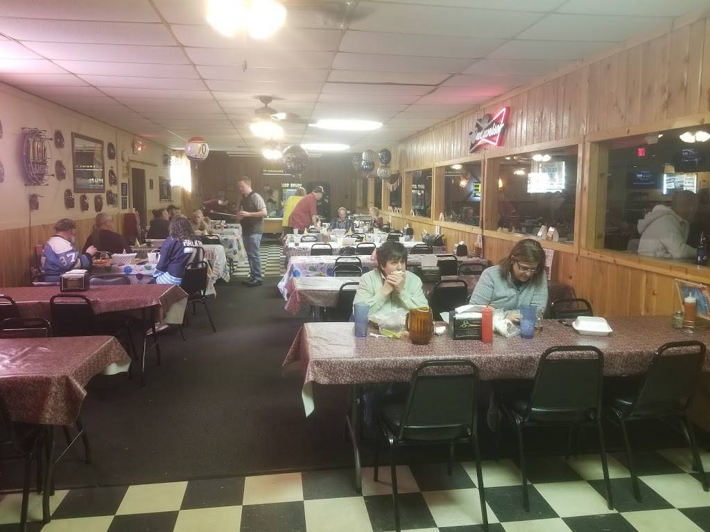 Kendrews Lounge | restaurant | 2590 Brodhead Rd, Aliquippa, PA 15001, USA | 7243755959 OR +1 724-375-5959