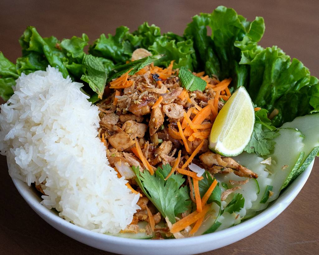 Thum | restaurant | 2238 N Farwell Ave, Milwaukee, WI 53202, USA | 4147639081 OR +1 414-763-9081