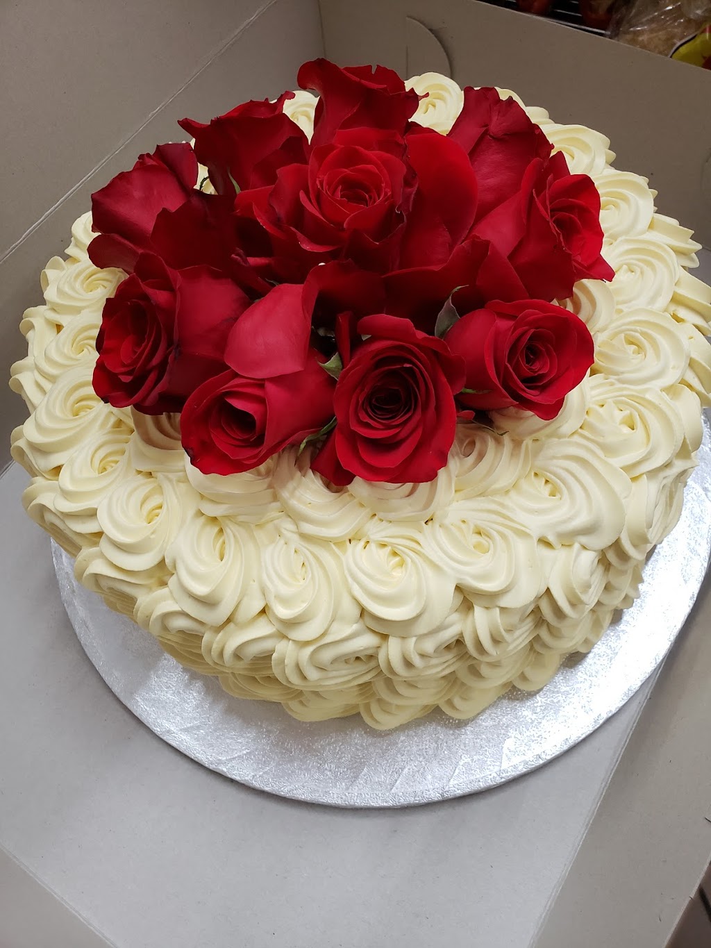 Sheilas Bakery | bakery | 800 Perry St, Pontiac, MI 48342, USA | 2484541975 OR +1 248-454-1975