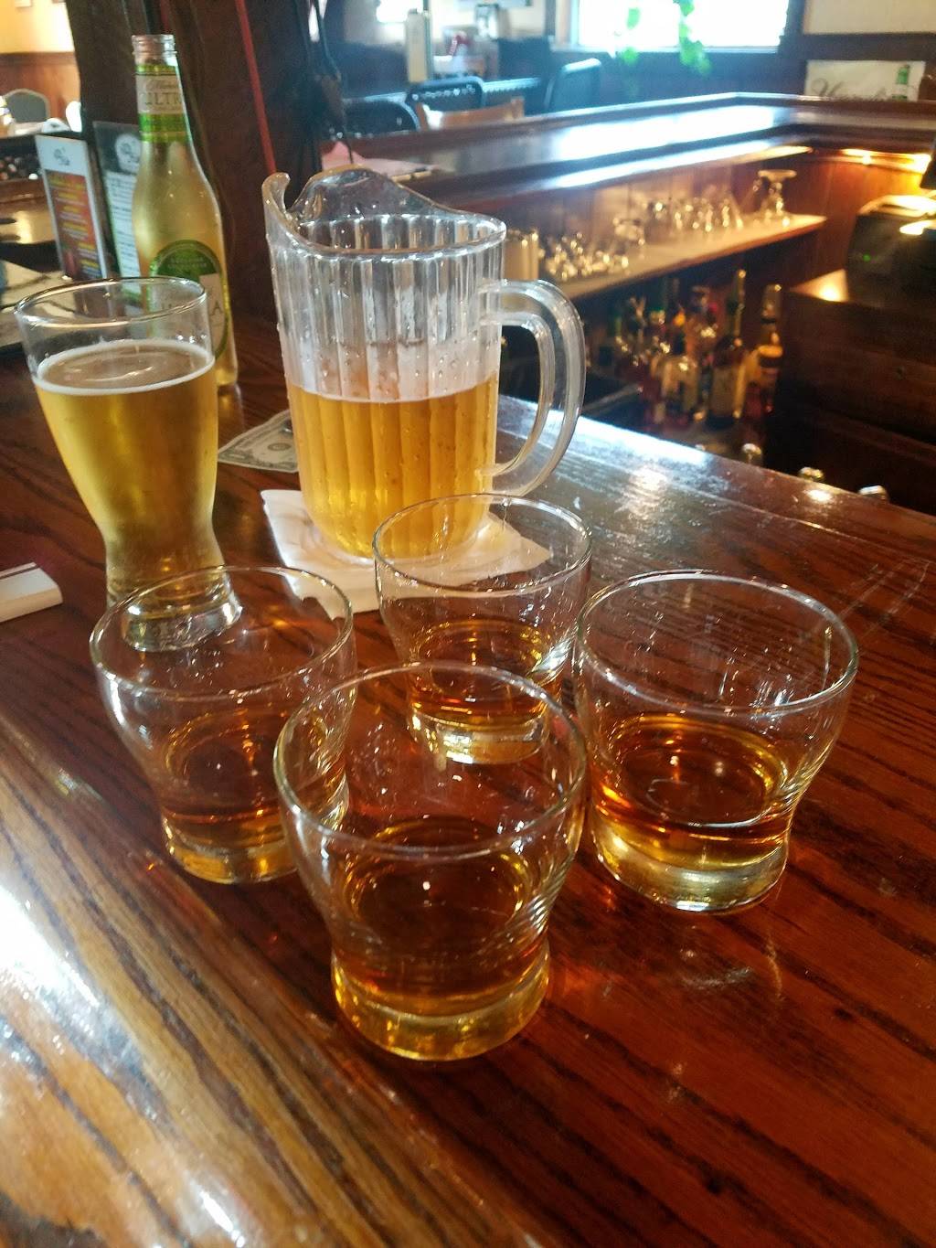 19th Hole | restaurant | 312 Blackhawk Rd, Beaver Falls, PA 15010, USA | 7248439956 OR +1 724-843-9956