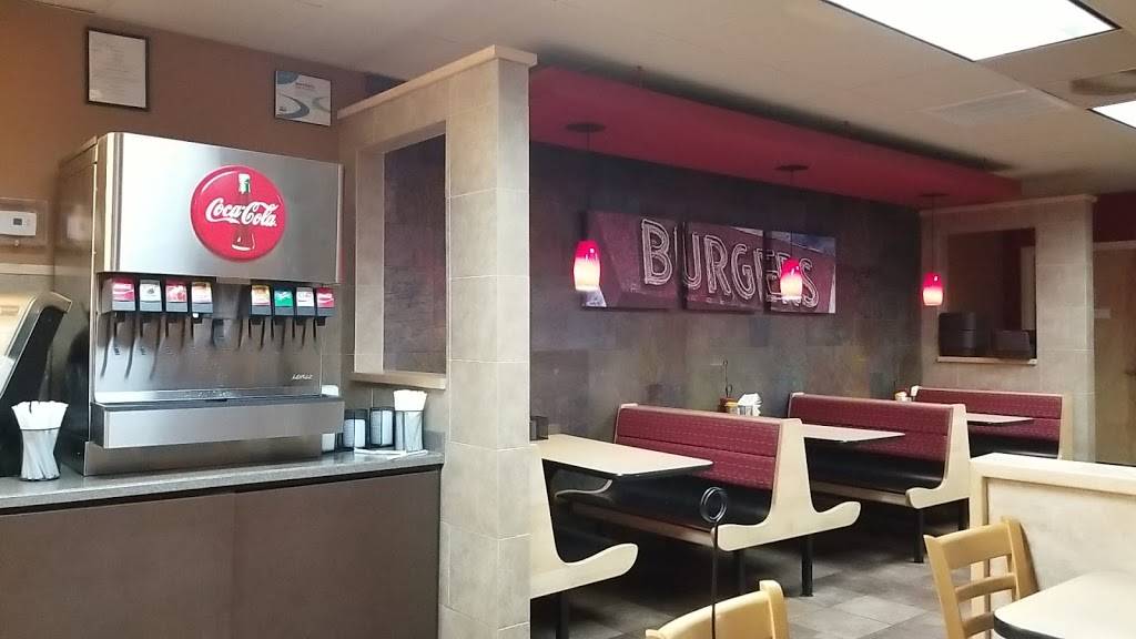 Dairy Queen Grill & Chill | restaurant | 323 W Cypress St, Ludowici, GA 31316, USA | 9125459598 OR +1 912-545-9598