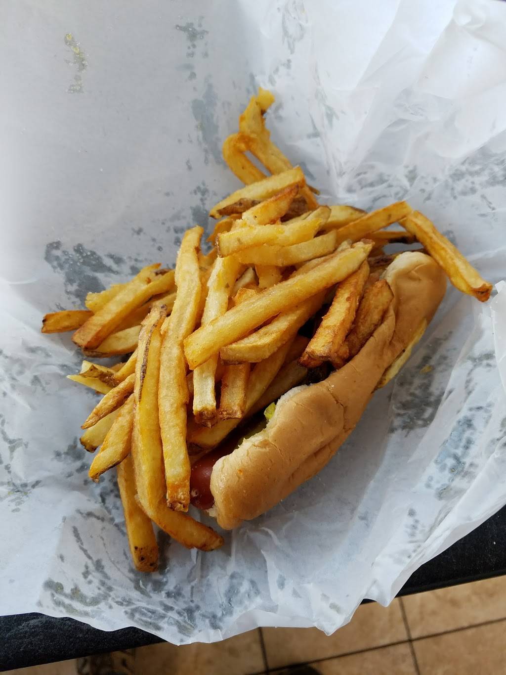 Redhot Ranch | meal takeaway | 2072 N Western Ave, Chicago, IL 60647, USA | 7737726020 OR +1 773-772-6020