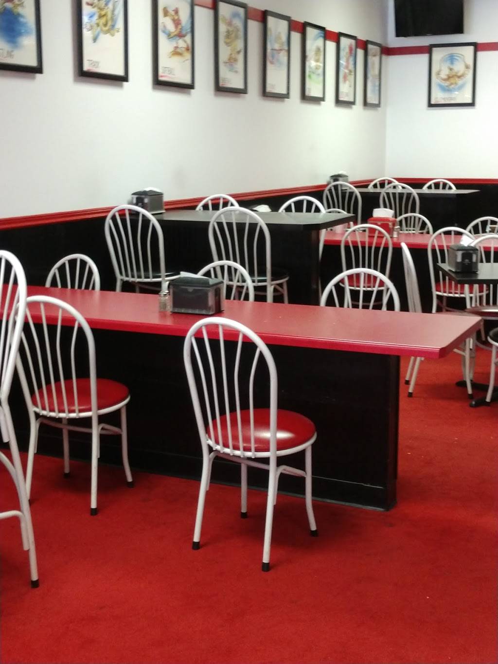 Falcons Nest | restaurant | 223 3rd St, Parkersburg, IA 50665, USA | 3193462314 OR +1 319-346-2314