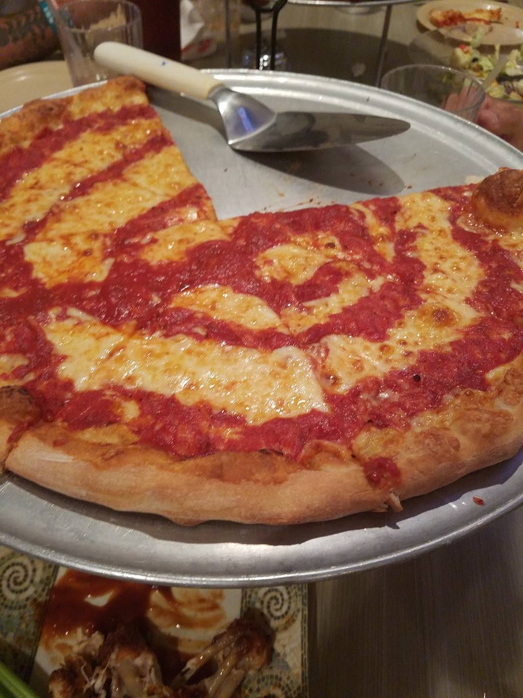 Grotto Pizza | restaurant | 102 Silicato Parkway, Milford, DE 19963, USA | 3027255111 OR +1 302-725-5111