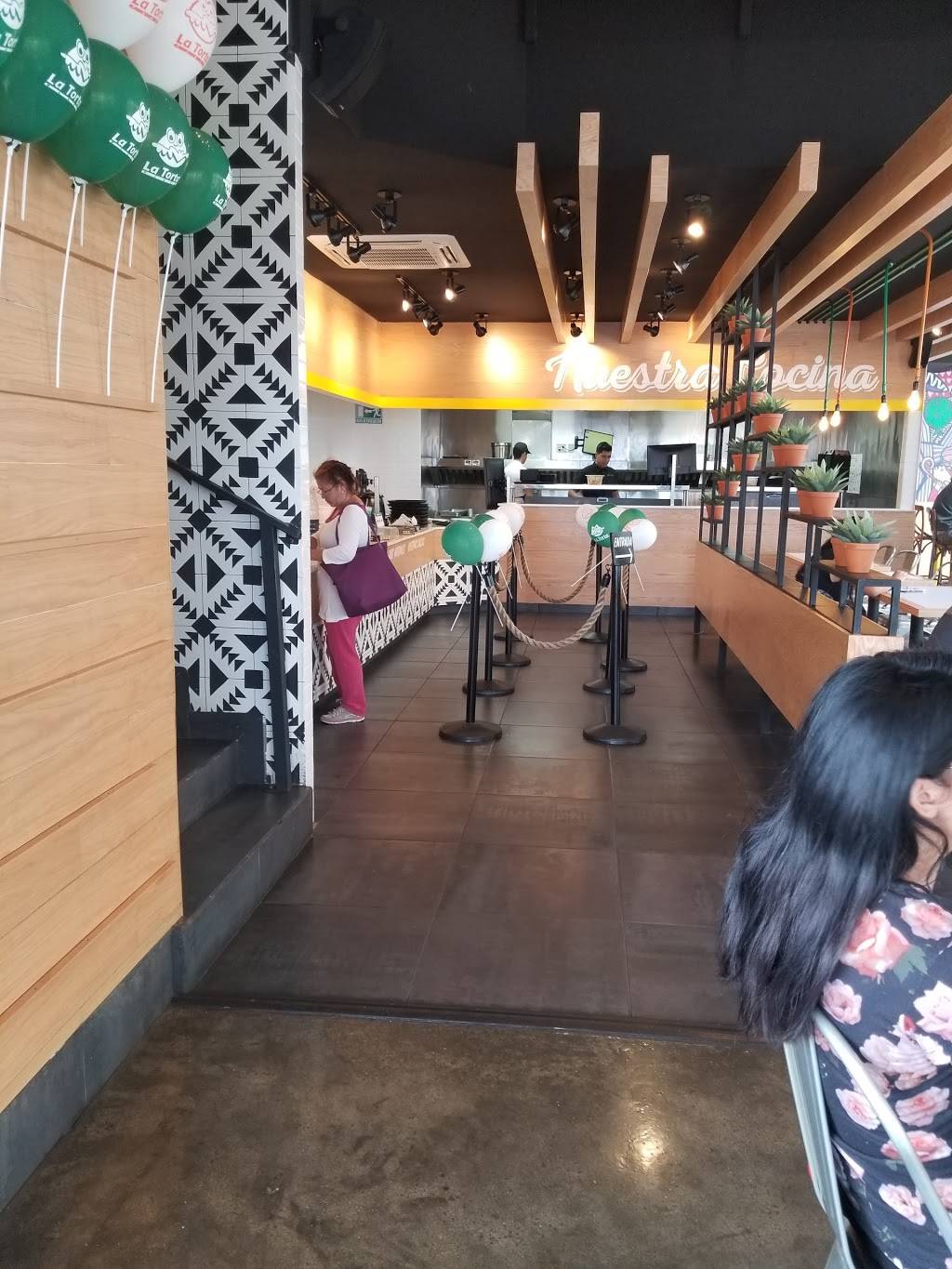 La Torta Plaza Pabellon Rosarito | restaurant | Parcelas, 22710 Rosarito, B.C., Mexico | 016616139094 OR +52 661 613 9094