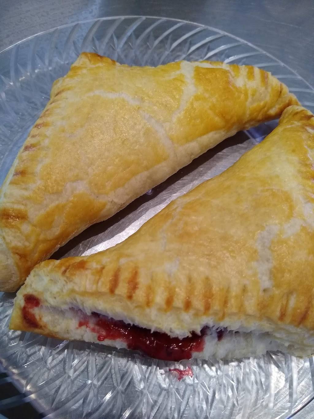 Snowflake Cafe & Catering | bakery | 522 US-79 BUS, Henderson, TX 75652, USA | 9036574124 OR +1 903-657-4124