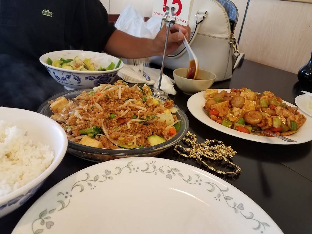 Quik Wok | restaurant | 2184 Vista Way, Oceanside, CA 92054, USA | 7604392228 OR +1 760-439-2228
