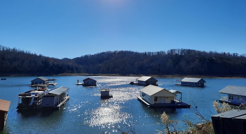 Flat Hollow Marina & Resort | restaurant | 185 Flat Hollow Rd Dock Circle, Speedwell, TN 37870, USA | 4235628314 OR +1 423-562-8314