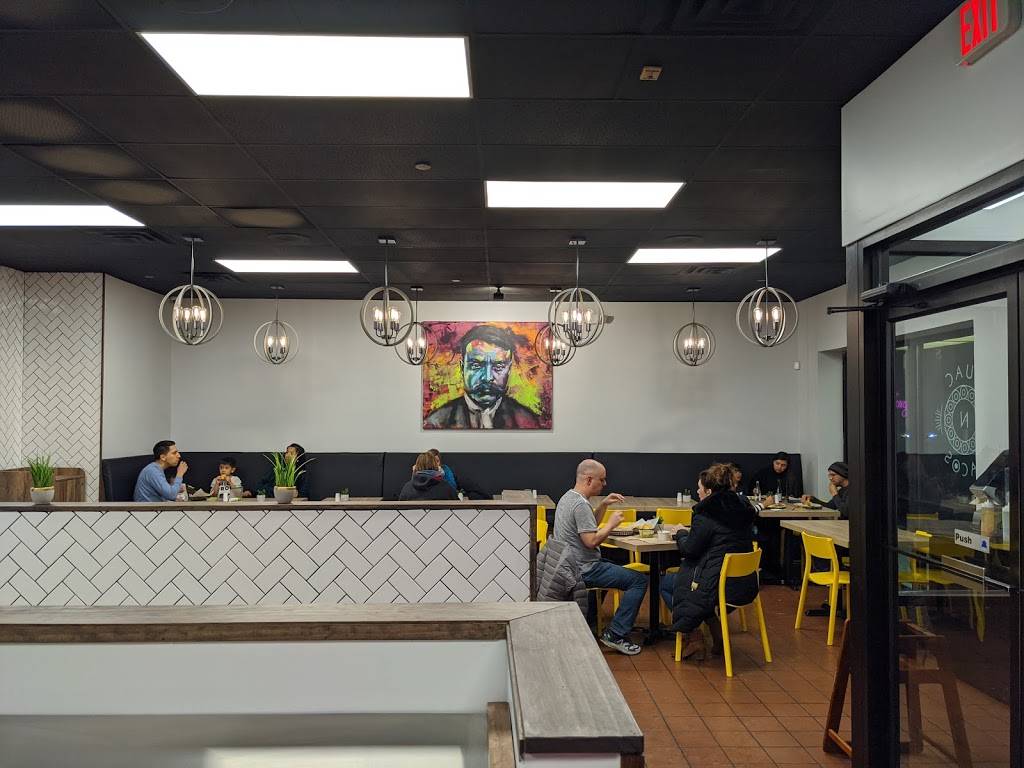 Guac N Tacos | restaurant | 522 W North Ave, Elmhurst, IL 60126, USA | 6303593155 OR +1 630-359-3155