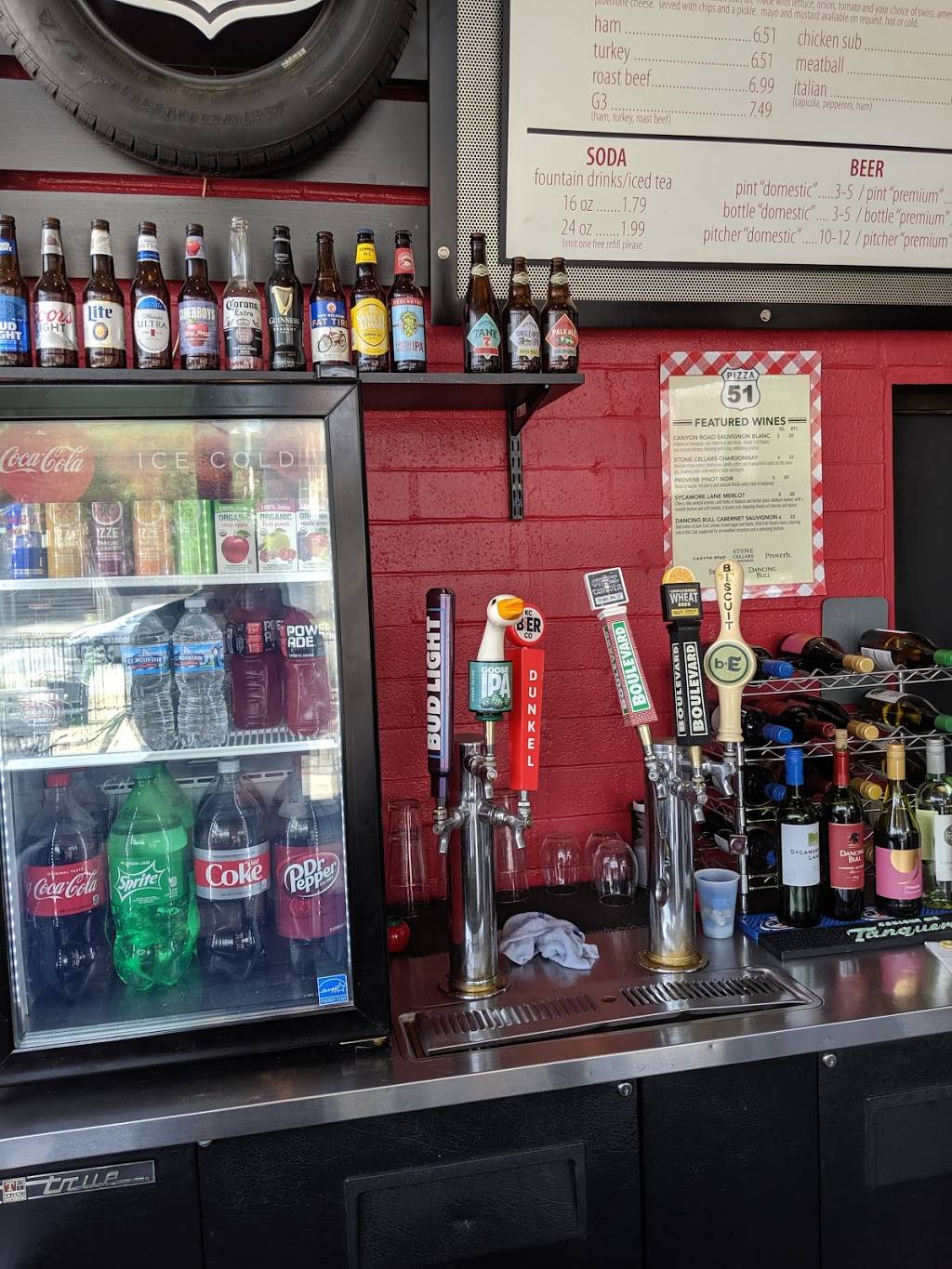 Pizza 51 | restaurant | 5060 Oak St, Kansas City, MO 64112, USA | 8165311151 OR +1 816-531-1151