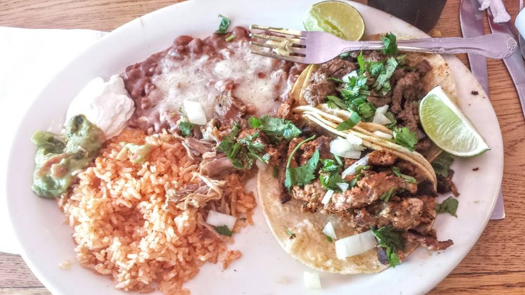 Araujos | restaurant | 3112, 404 San Bruno Ave W, San Bruno, CA 94066, USA | 6505884257 OR +1 650-588-4257