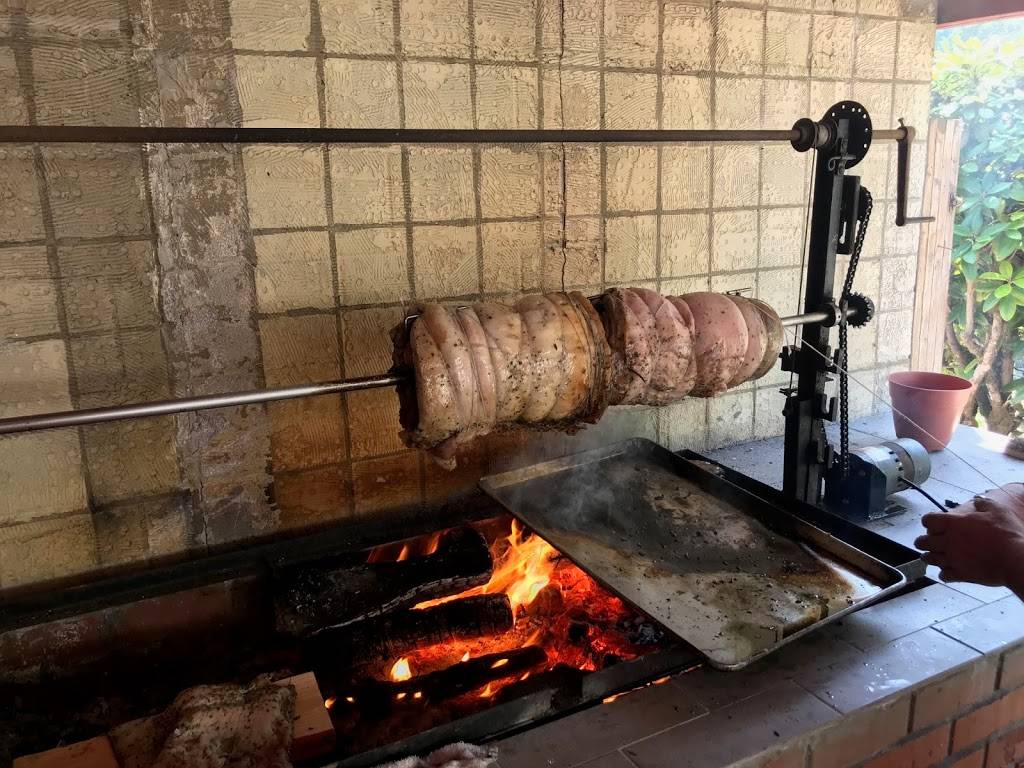 Whistle Stop Bar & Grill | restaurant | 66674 E, US-26, Welches, OR 97067, USA | 5036223440 OR +1 503-622-3440