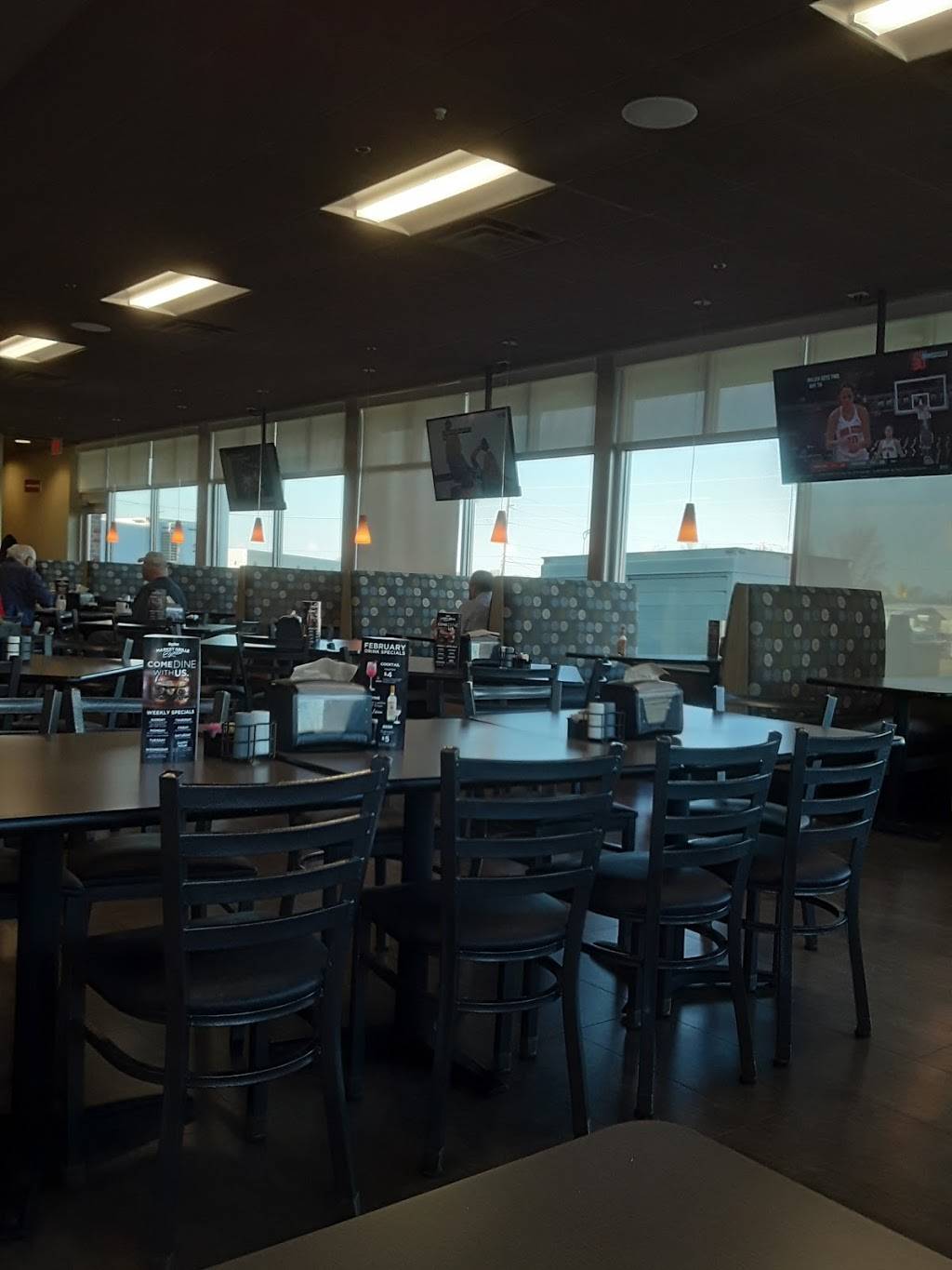 Hy-Vee Market Grille Express | restaurant | 1125 N Dodge St, Iowa City, IA 52245, USA | 3193549223 OR +1 319-354-9223