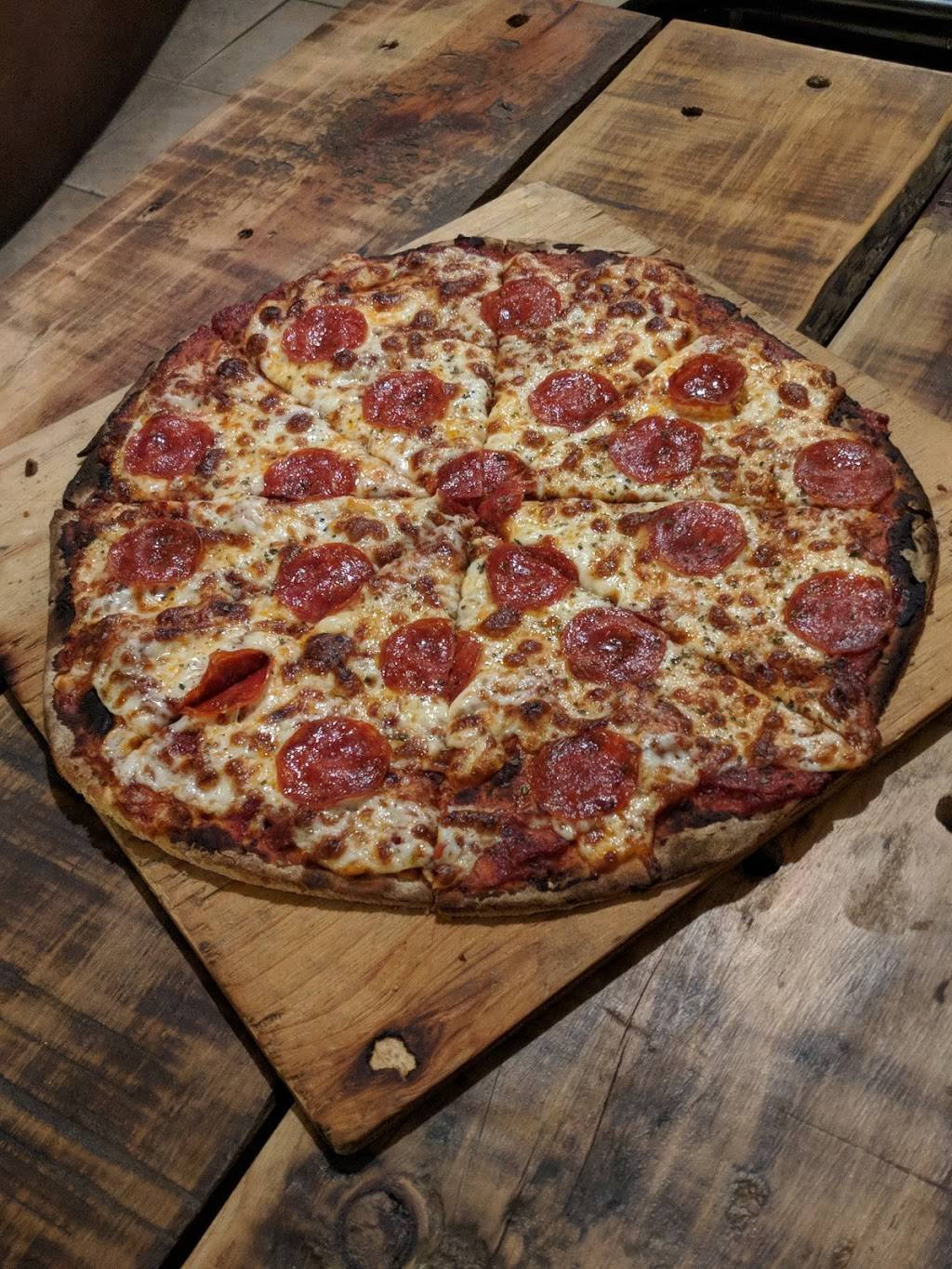 VOSTOK PIZZA | restaurant | René Ortiz C. 24, Centro Playas, 22710 Rosarito, B.C., Mexico | 016611236664 OR +52 661 123 6664