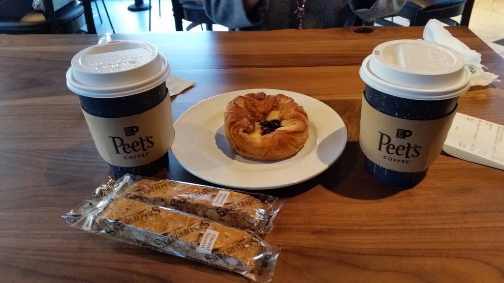 Which Wich Superior Sandwiches | restaurant | 8935 Towne Centre Dr #103, San Diego, CA 92122, USA | 8588249424 OR +1 858-824-9424