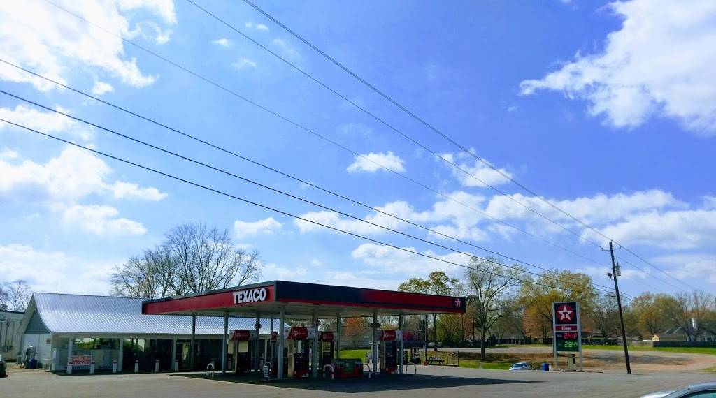 Town & Country Texaco | restaurant | 4700 Martin St S, Cropwell, AL 35054, USA | 2055255775 OR +1 205-525-5775
