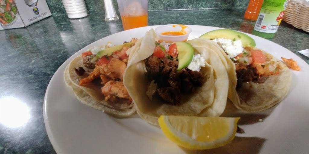 Topacio | restaurant | 120 Meridian St, Boston, MA 02128, USA | 6175679523 OR +1 617-567-9523