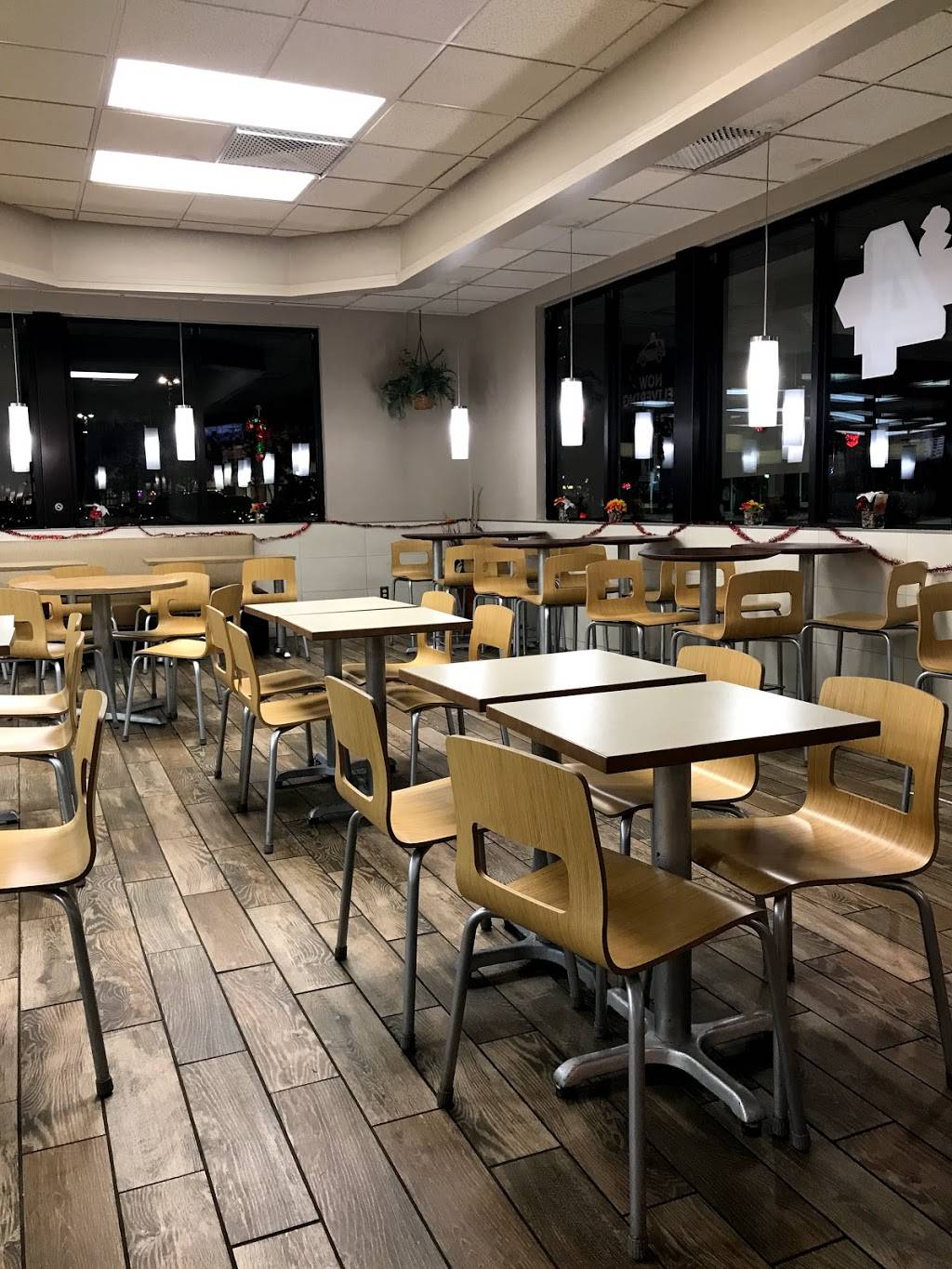 Wendys | restaurant | 75 N Williamson Blvd, Ormond Beach, FL 32174, USA | 3864923769 OR +1 386-492-3769