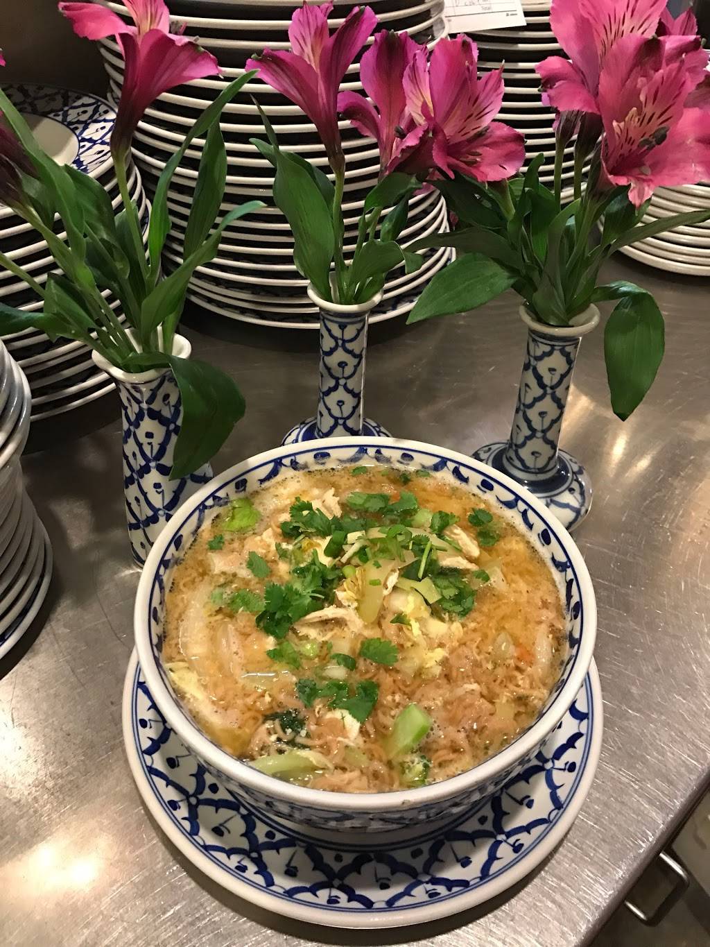 Alaska Taste of Thai | restaurant | 11109 Old Seward Hwy Suite#6, Anchorage, AK 99515, USA | 9073498424 OR +1 907-349-8424