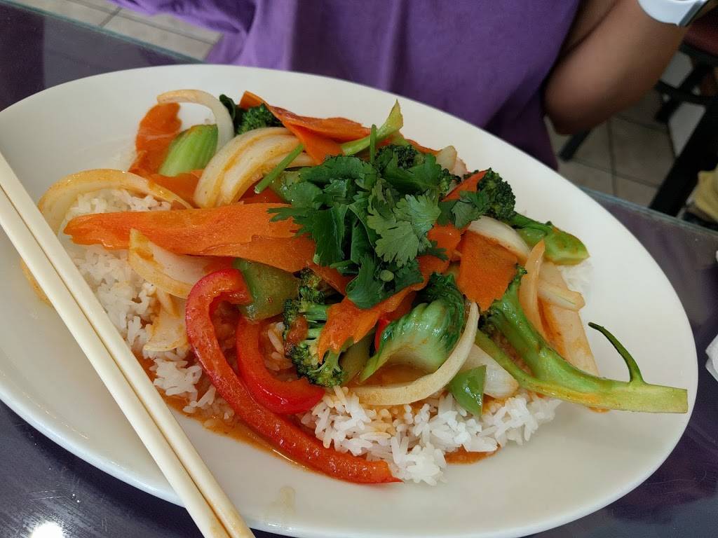 Huongs Vietnamese Restaurant | restaurant | 267 St John St, Portland, ME 04101, USA | 2077752344 OR +1 207-775-2344