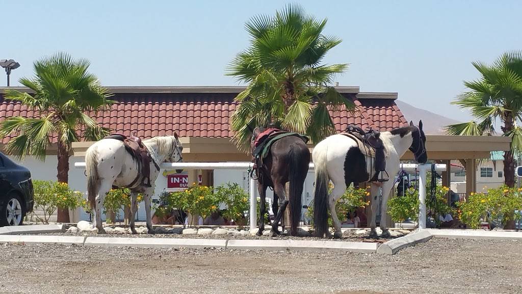 In-N-Out Burger | restaurant | 6634 Clay St, Riverside, CA 92509, USA | 8007861000 OR +1 800-786-1000