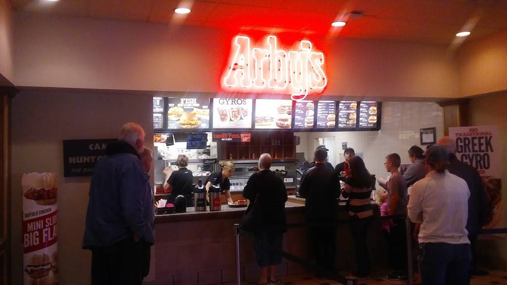 Arbys | meal takeaway | 15065 Edgewood Dr N, Baxter, MN 56425, USA | 2188258494 OR +1 218-825-8494