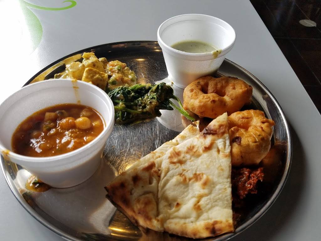 Bombay Chaat | restaurant | 2044 Euclid Ave, Cleveland, OH 44115, USA | 2163314598 OR +1 216-331-4598