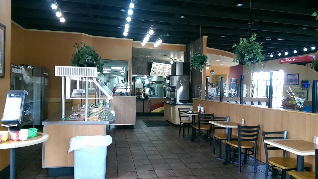 KFC | restaurant | 2620 McIngvale Rd Lot 1, Hernando, MS 38632, USA | 6624294850 OR +1 662-429-4850