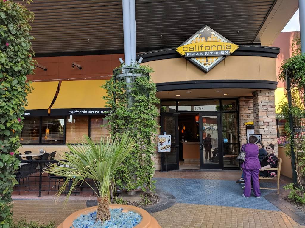 California Pizza Kitchen | restaurant | 2000 E Rio Salado Pkwy #1253, Tempe, AZ 85281, USA | 4809670498 OR +1 480-967-0498