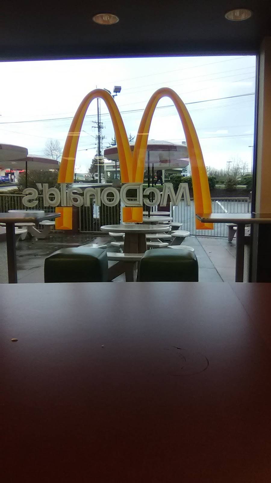 McDonalds | meal takeaway | 14923 Hwy 99, Lynnwood, WA 98037, USA | 4257433560 OR +1 425-743-3560