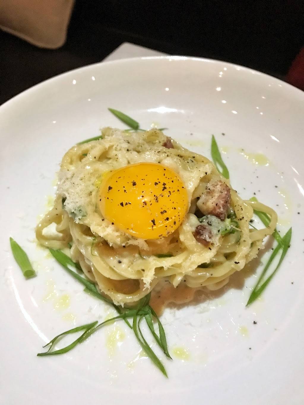 Gusto | restaurant | 8022 W 3rd St, Los Angeles, CA 90048, USA | 3239519800 OR +1 323-951-9800