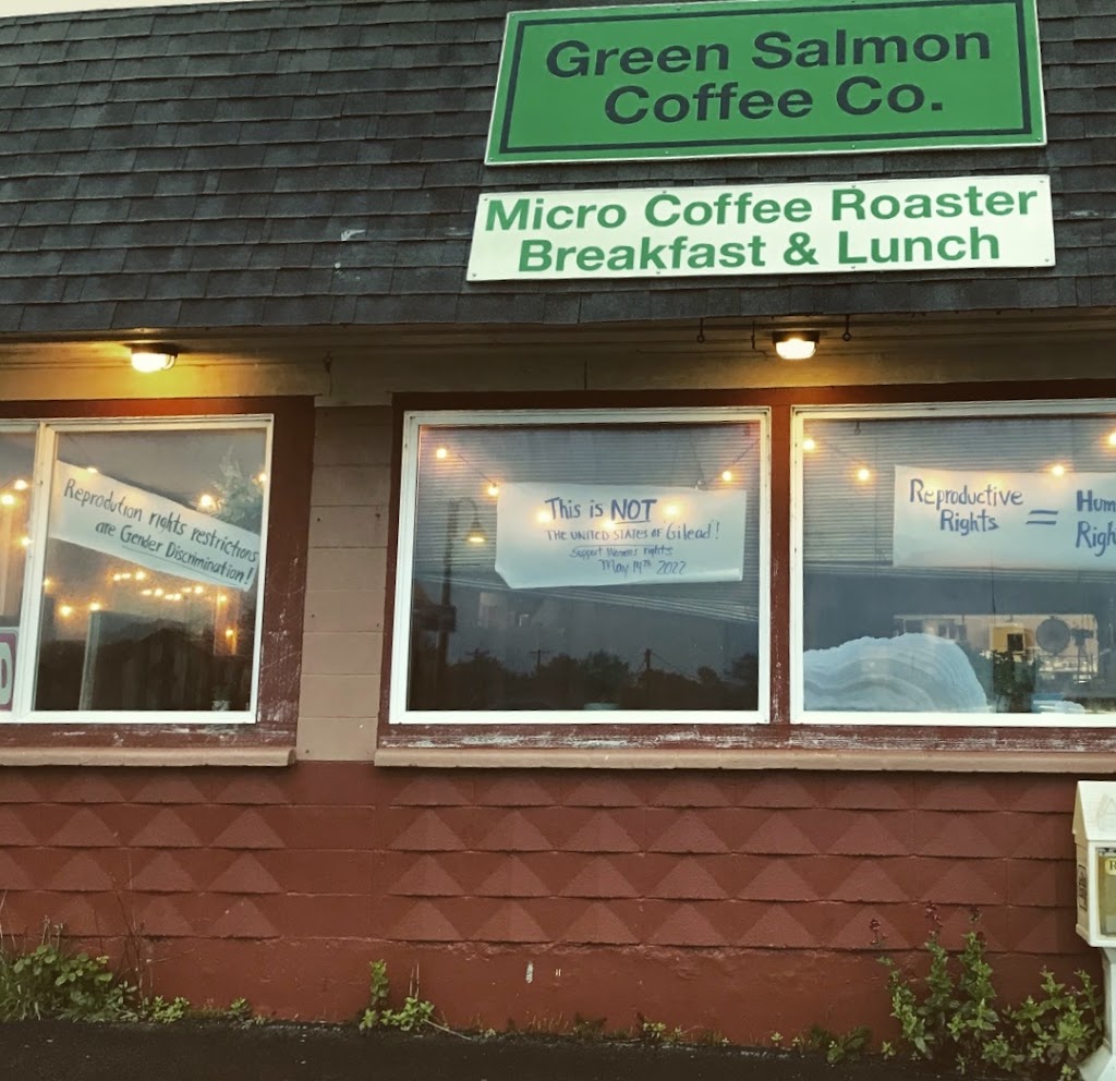 Green Salmon | cafe | 220 US-101, Yachats, OR 97498, USA | 5415473077 OR +1 541-547-3077