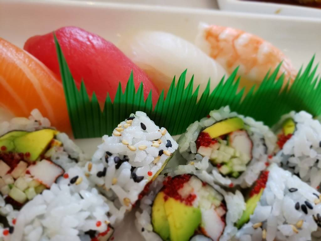 Spoon & Fork Plus | restaurant | 478, 12 Dundas St W #12, Oakville, ON L6H 6R8, Canada | 9052576882 OR +1 905-257-6882