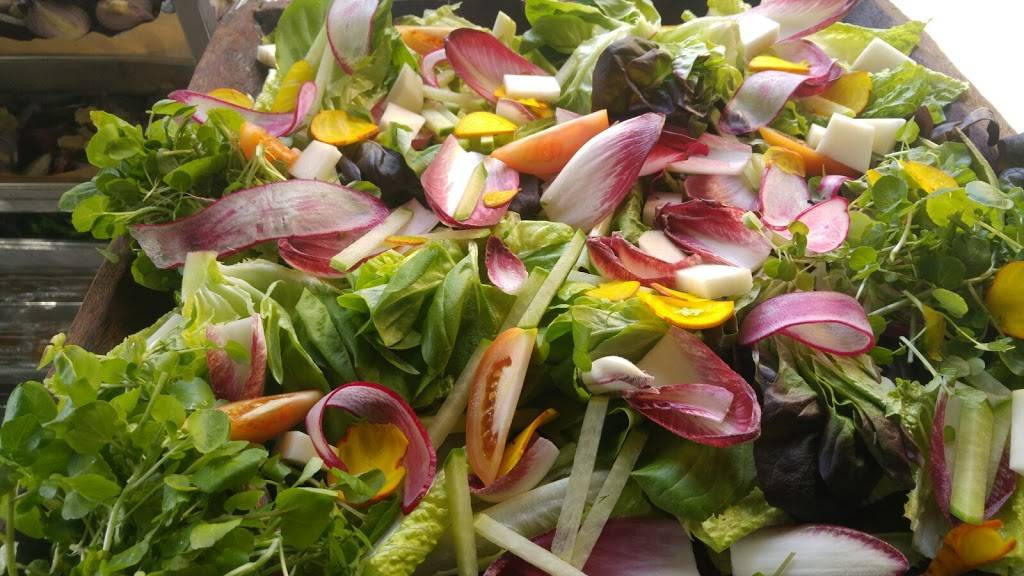 Gilis Kitchen | restaurant | 126 W Adams St # 102, Jacksonville, FL 32202, USA | 9044751400 OR +1 904-475-1400