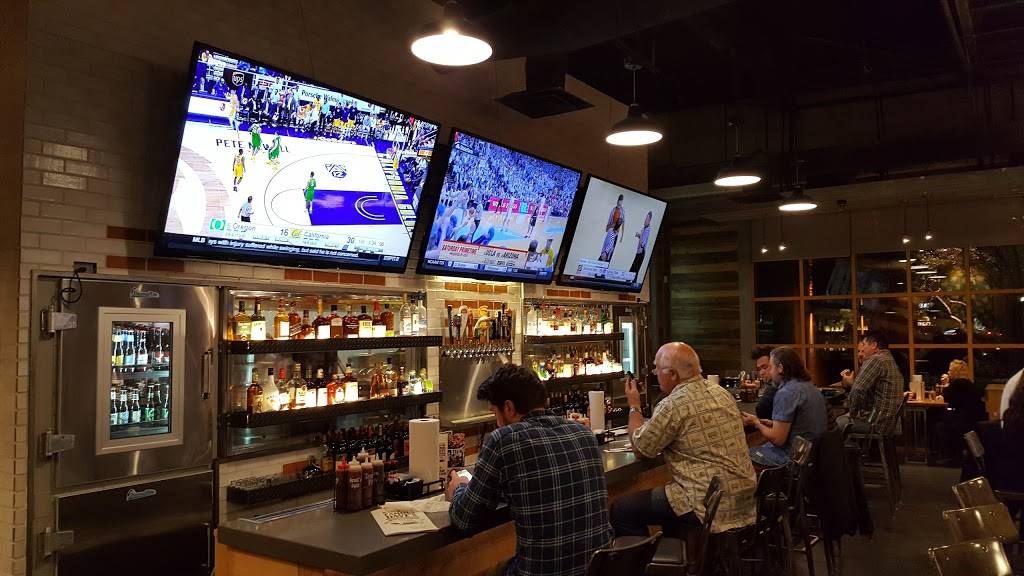 Famous Daves | restaurant | 13122 Jamboree Rd, Irvine, CA 92602, USA | 7144629179 OR +1 714-462-9179