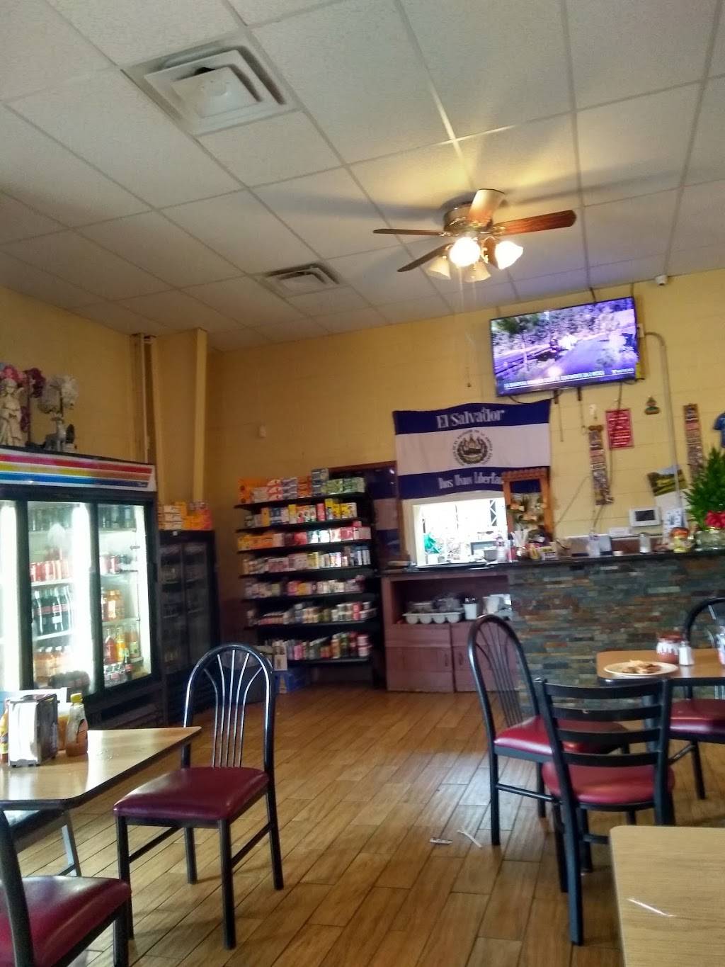 Antojitos Salvadorenos La Mrnt | restaurant | 3317 K Ave, Plano, TX 75074, USA | 9723981119 OR +1 972-398-1119