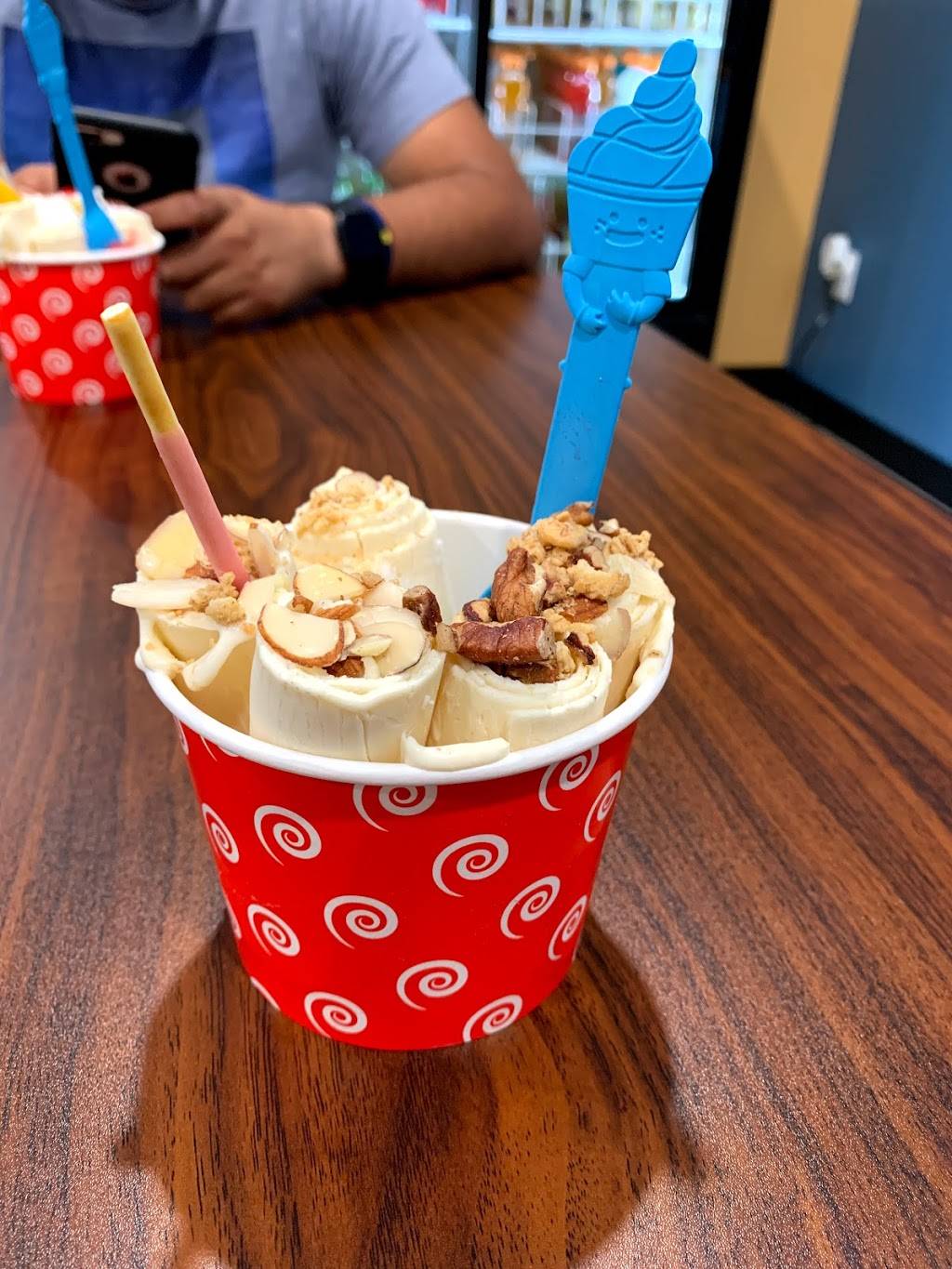 Marys Fried Rolled Ice Cream | restaurant | 3524 W Airport Fwy #116, Irving, TX 75062, USA | 9723139818 OR +1 972-313-9818