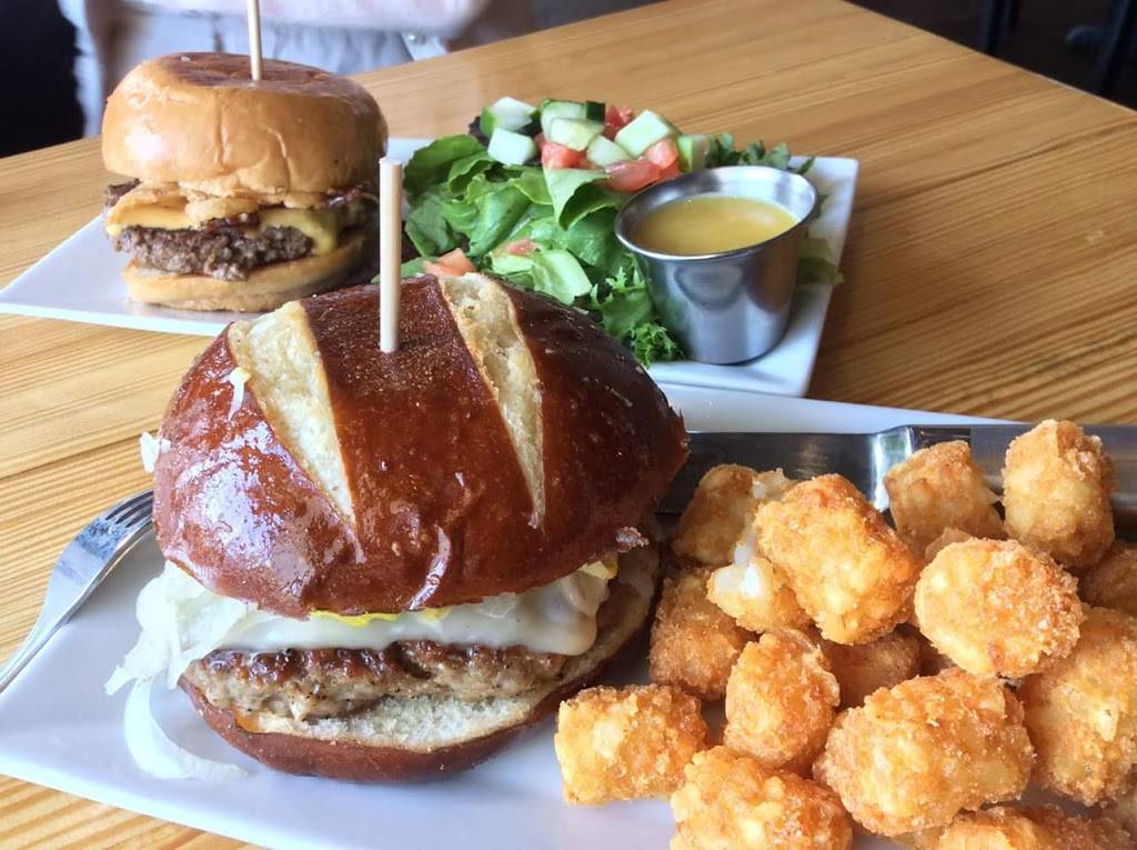 Burger Republic | restaurant | 420 11th Ave S, Nashville, TN 37203, USA | 6159151943 OR +1 615-915-1943