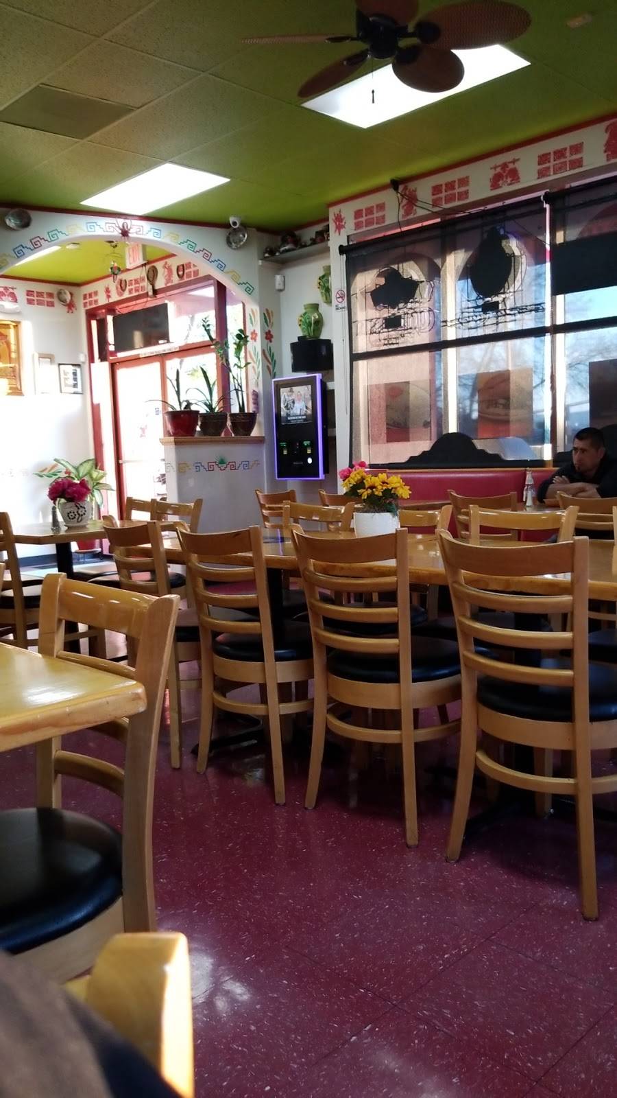 La Perla Taqueria | restaurant | 1150 McGinness Ave, San Jose, CA 95127, USA | 4082514884 OR +1 408-251-4884
