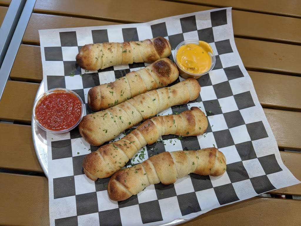 Wheel Pizza | restaurant | 430 E Kirkwood Ave, Bloomington, IN 47408, USA | 8126503883 OR +1 812-650-3883