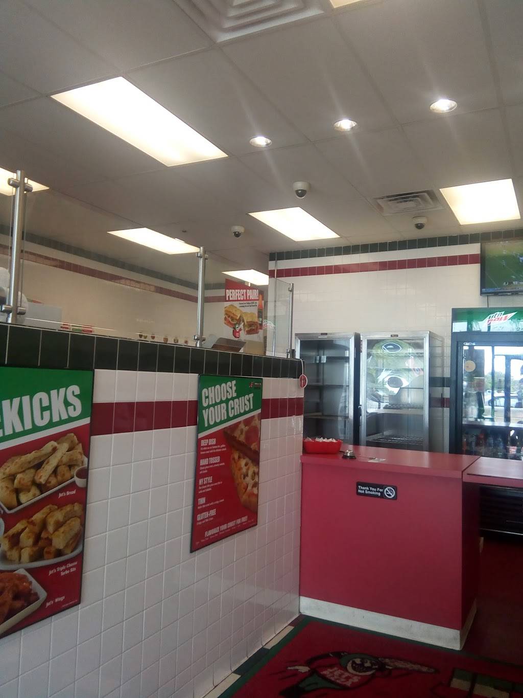 Jets Pizza | meal delivery | 2464 Lake Cir Dr, Indianapolis, IN 46268, USA | 3172289565 OR +1 317-228-9565