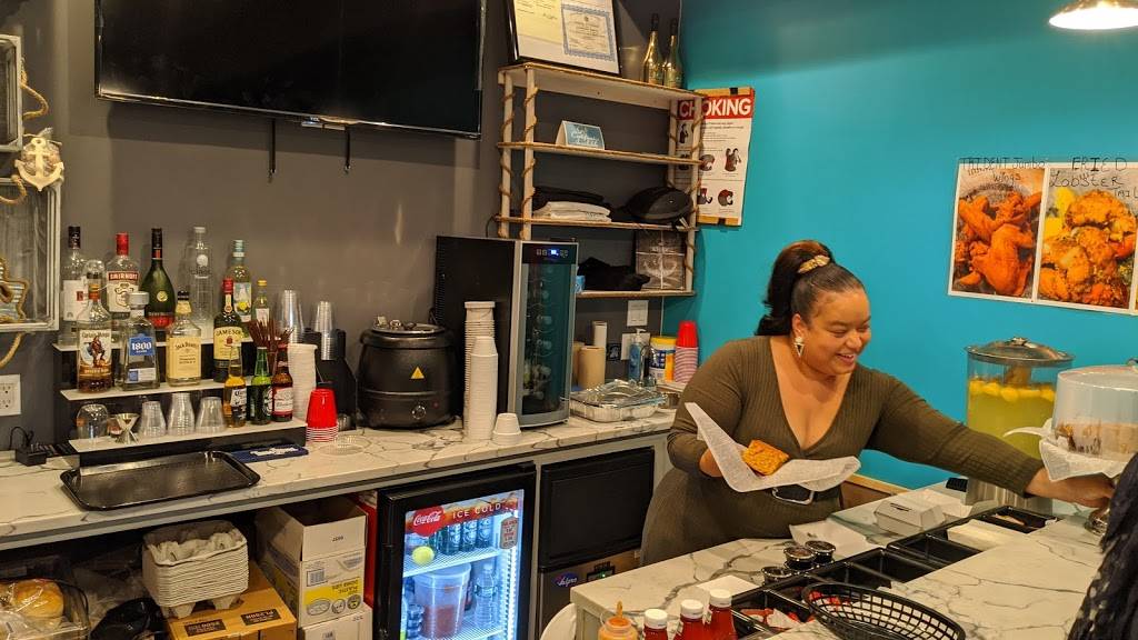 Trident Seafood Bar & Grill | restaurant | 753 Franklin Ave, Franklin Square, NY 11010, USA | 5168871137 OR +1 516-887-1137