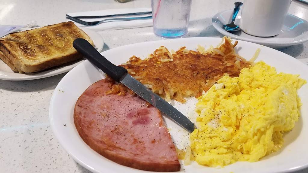 Lesters Diner | restaurant | 250 FL-84, Fort Lauderdale, FL 33315, USA | 9545255641 OR +1 954-525-5641