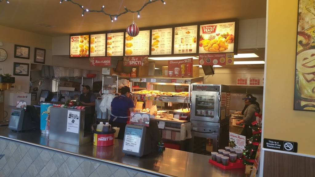 Churchs Chicken | restaurant | 11900 E Colfax Ave, Aurora, CO 80010, USA | 3033448896 OR +1 303-344-8896